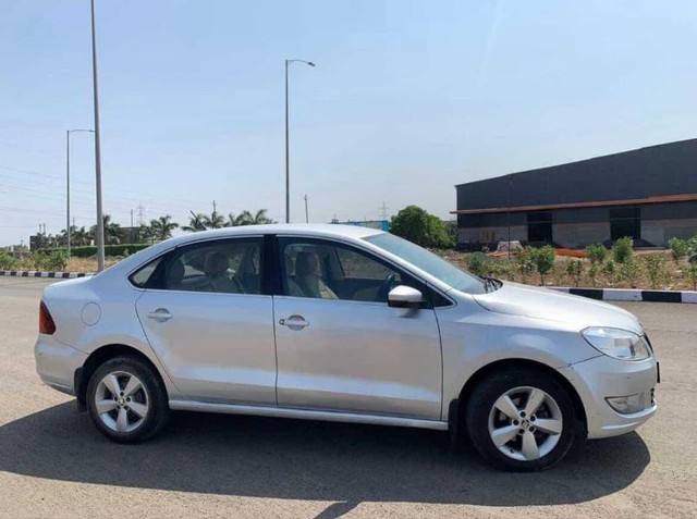 Second-hand 2016 Skoda Rapid 1.5 TDI AT Ambition for sale in Surat