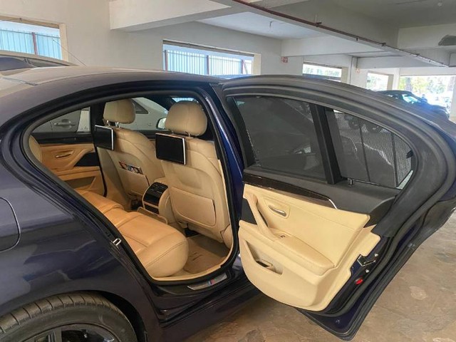 Second-hand 2016 BMW X5 xDrive 30d M Sport for sale in Mumbai-4