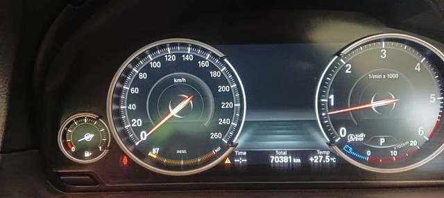 Second-hand 2016 BMW X5 xDrive 30d M Sport for sale in Mumbai-7