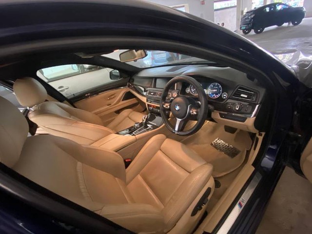 Second-hand 2016 BMW X5 xDrive 30d M Sport for sale in Mumbai-2