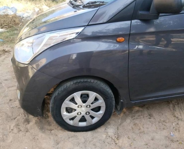 Second-hand 2018 Hyundai EON Magna Plus for sale in Medak District-9