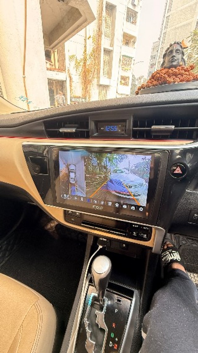 Second-hand 2019 Toyota Corolla Altis 1.8 VL CVT for sale in Noida-6