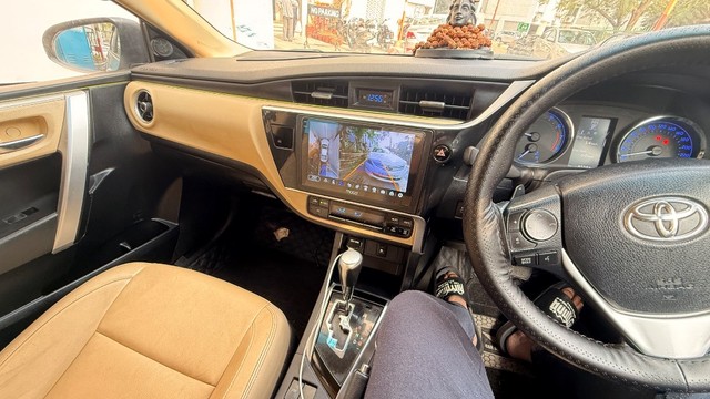 Second-hand 2019 Toyota Corolla Altis 1.8 VL CVT for sale in Noida-3