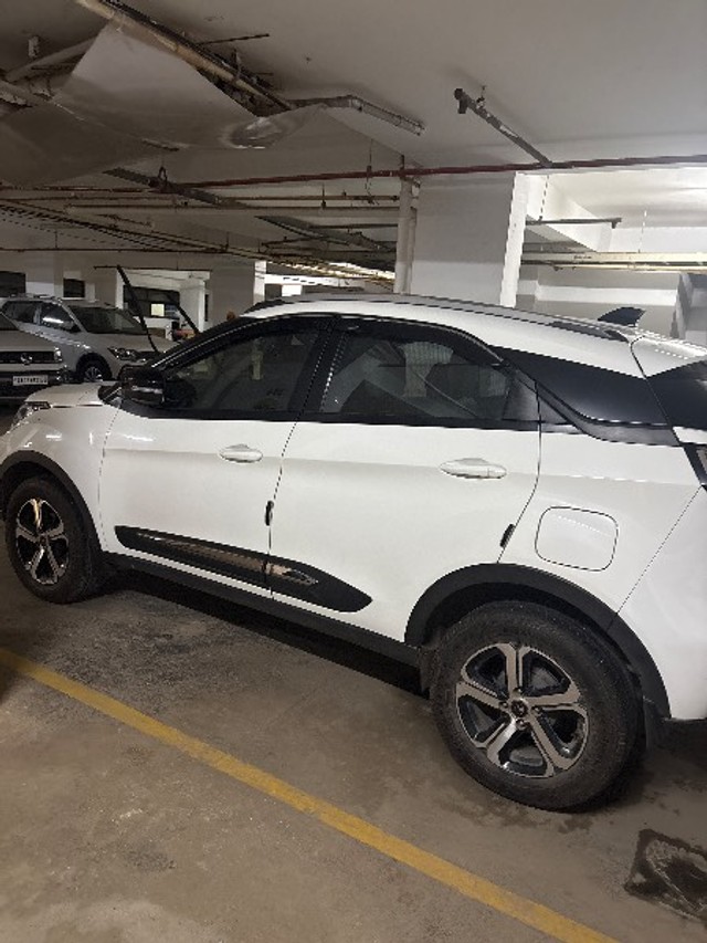 Second-hand 2023 Tata Nexon Creative AMT for sale in Bangalore-5