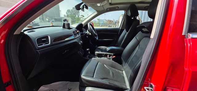 Second-hand 2018 Audi Q3 30 TFSI Premium FWD for sale in Bangalore-4