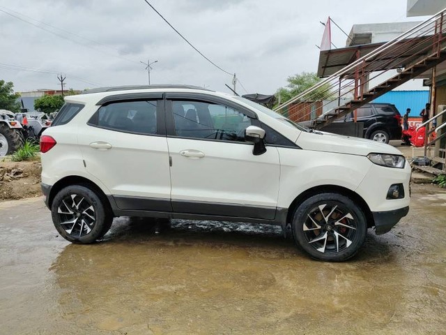 Second-hand 2014 Ford Ecosport 1.5 DV5 MT Ambiente for sale in Nagpur