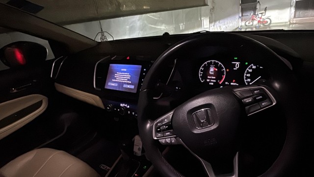 Second-hand 2022 Honda City ZX CVT for sale in Panchkula-5