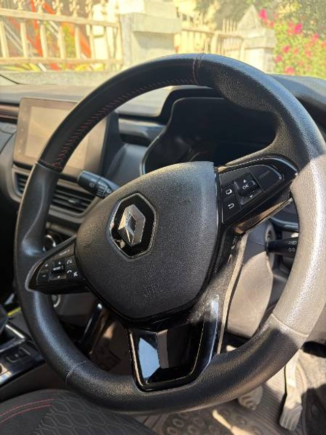 Second-hand 2022 Renault Kiger RXZ for sale in Navi Mumbai-9