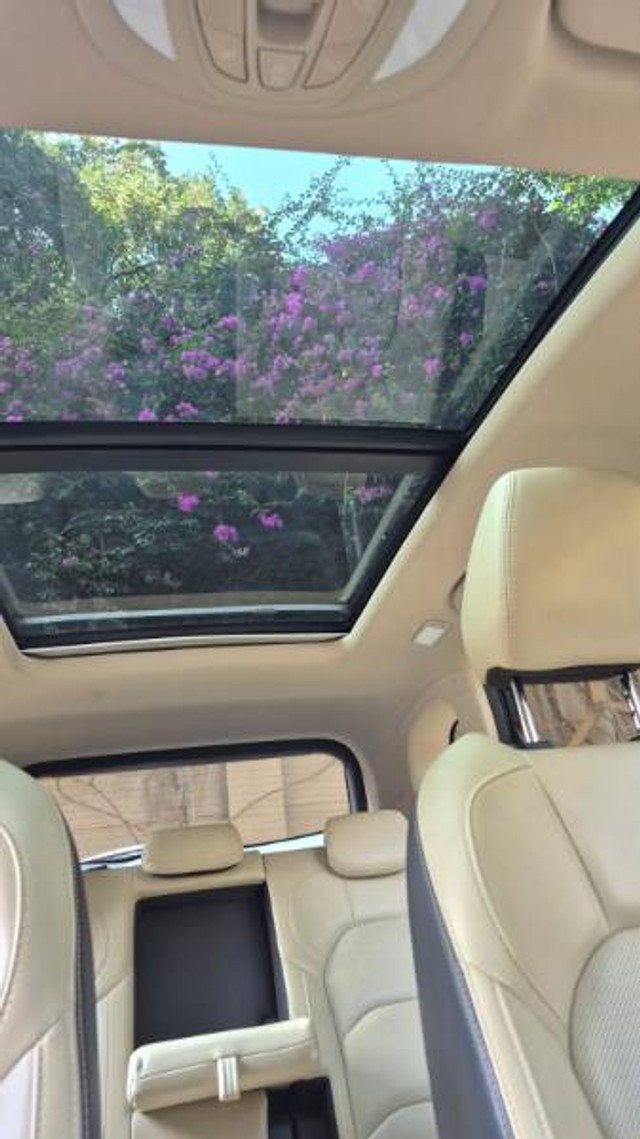 Second-hand 2022 MG Hector Hybrid Sharp MT for sale in Bangalore-11