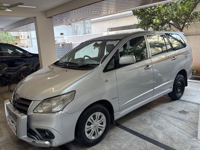 Second-hand 2015 Toyota Innova 2.5 G (Diesel) 7 Seater BS IV for sale in Secunderabad-6