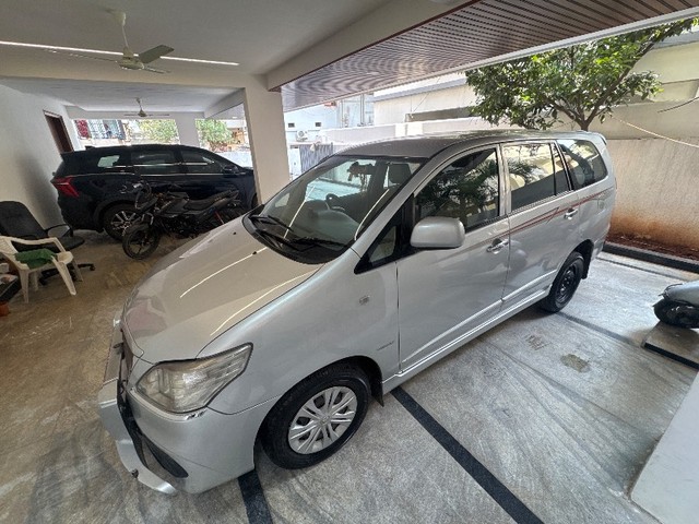 Second-hand 2015 Toyota Innova 2.5 G (Diesel) 7 Seater BS IV for sale in Secunderabad-10