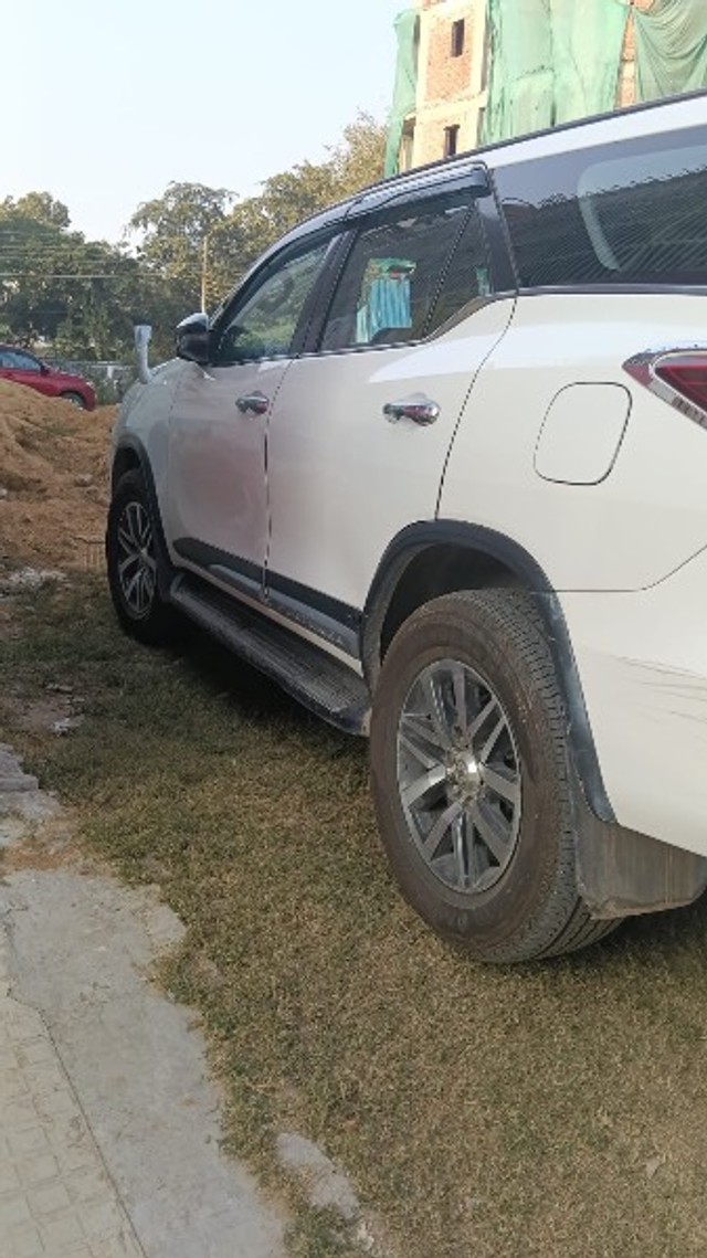 Second-hand 2018 Toyota Fortuner 2.8 4WD AT BSIV for sale in Gurgaon-1