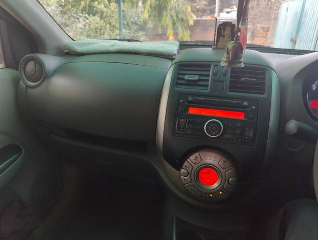 Second-hand 2013 Renault Scala RxL for sale in Palanpur-6