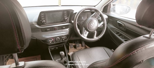 Second-hand 2023 Hyundai i20 Sportz for sale in Damoh-3