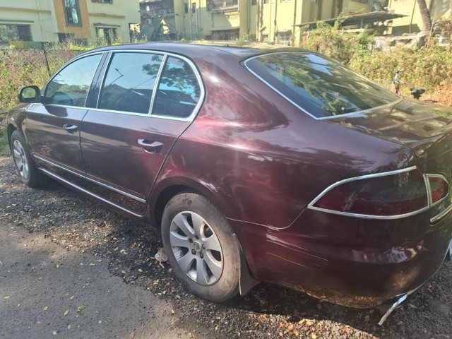 Second-hand 2011 Skoda Superb Elegance 2.0 TDI CR AT for sale in Alibag-2