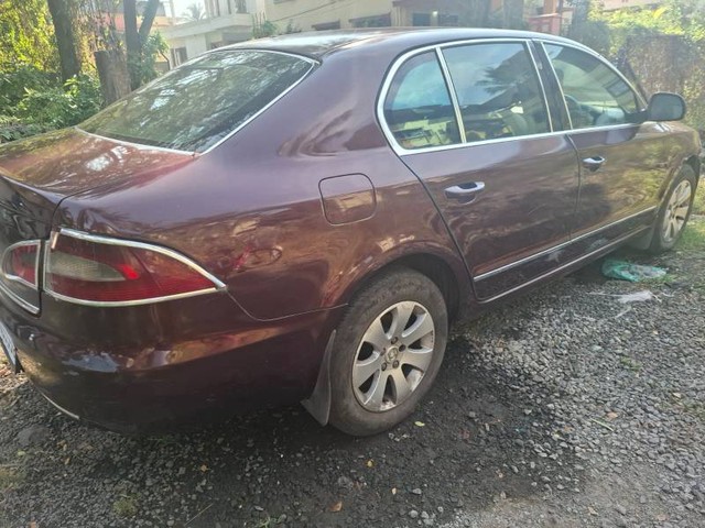 Second-hand 2011 Skoda Superb Elegance 2.0 TDI CR AT for sale in Alibag-1