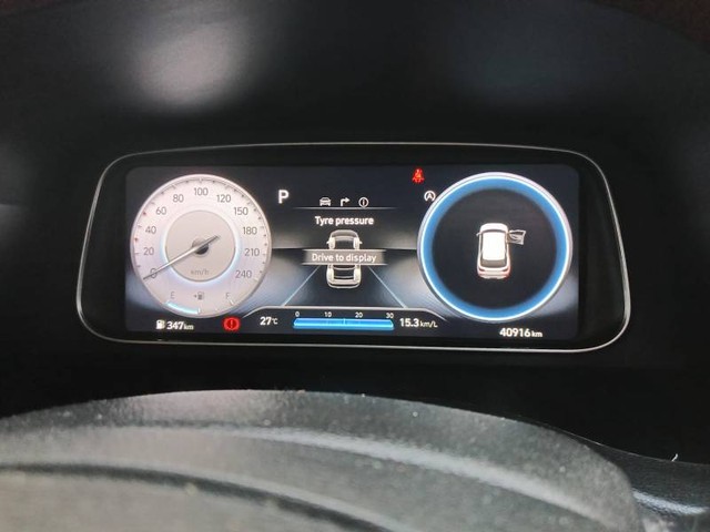 Hyundai Alcazar 1.5 Signature (O) 7-Seater Diesel AT Second-hand 2023 Hyundai Alcazar 1.5 Signature (O) 7-Seater Diesel AT for sale in Lucknow-2