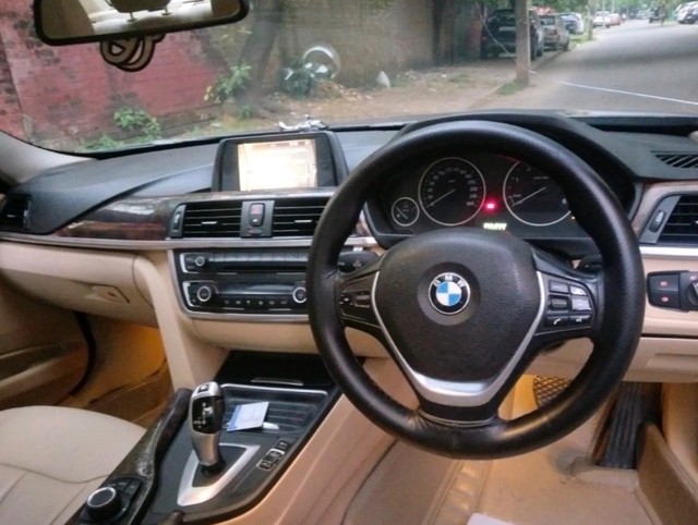 Second-hand 2013 BMW 3 Series 320d Luxury Line for sale in Chandigarh-4