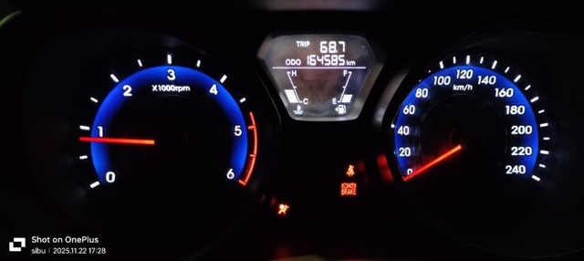 Second-hand 2012 Hyundai Elantra CRDi SX for sale in Bhubaneswar-4