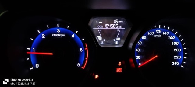 Second-hand 2012 Hyundai Elantra CRDi SX for sale in Bhubaneswar-3