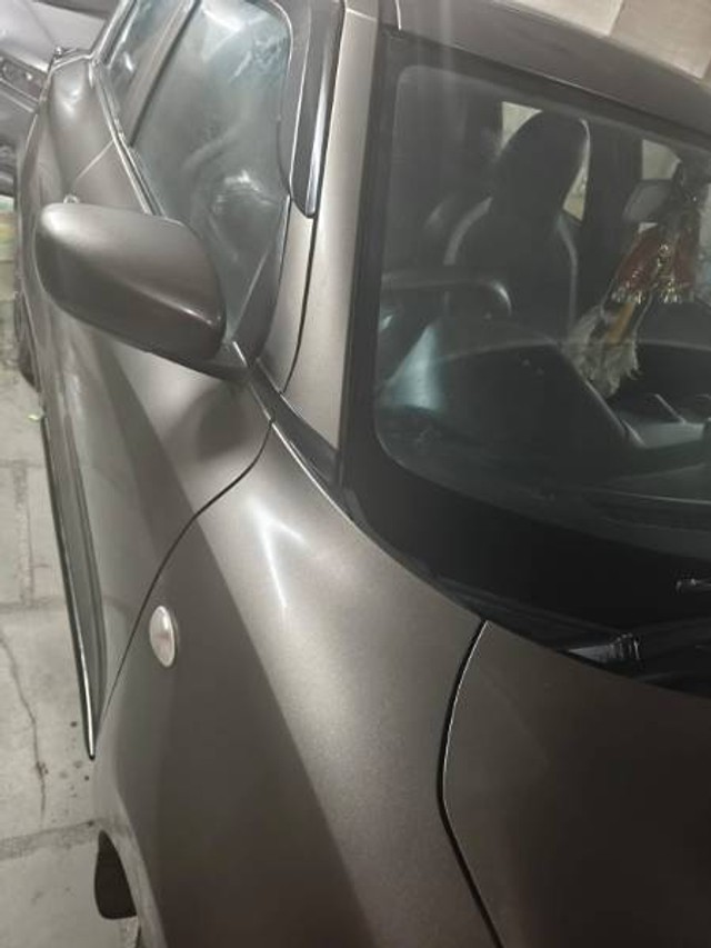 Second-hand 2019 Maruti Swift LXI for sale in New Delhi-2