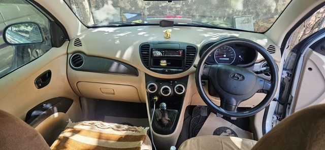 Second-hand 2009 Hyundai i10 Era 1.1 for sale in Rajkot-9