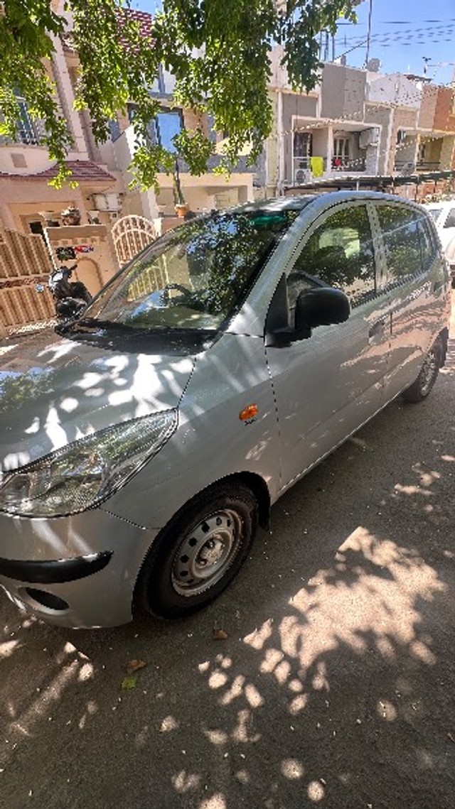 Second-hand 2009 Hyundai i10 Era 1.1 for sale in Rajkot-8