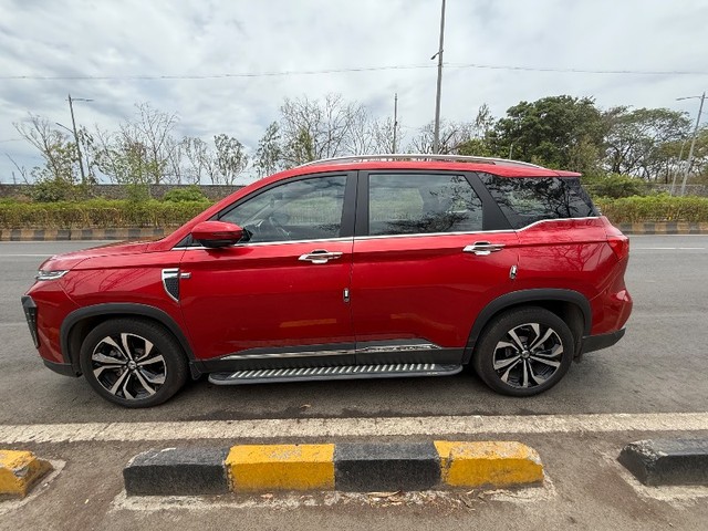 Second-hand 2024 MG Hector Plus Sharp Pro 7 Str Diesel 2023-2025 for sale in Pune-1