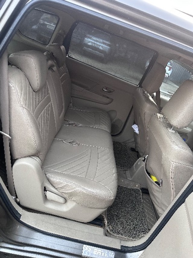 Second-hand 2019 Maruti Ertiga VDI for sale in New Delhi-4