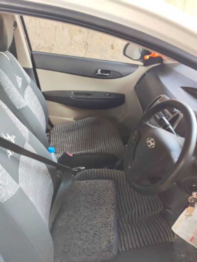 Second-hand 2012 Hyundai i20 1.2 Magna for sale in Surendranagar-4