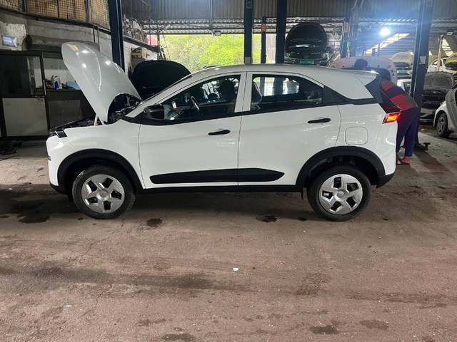 Second-hand 2025 Tata Nexon Smart Plus Diesel for sale in Navi Mumbai-1