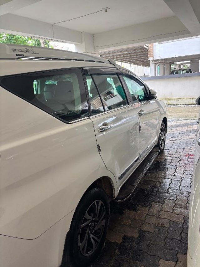 Second-hand 2024 Toyota Innova Crysta 2.4 GX 7Str for sale in Vadodara-2