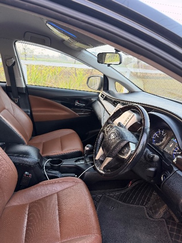 Second-hand 2021 Toyota Innova Crysta 2.4 G 7 STR for sale in Ludhiana-7