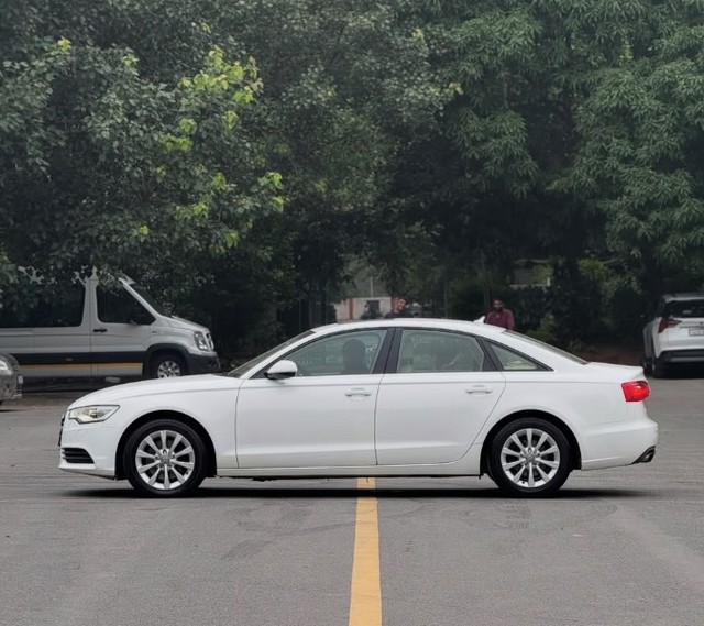 Second-hand 2015 Audi A6 2.0 TDI Premium Plus for sale in Belgaum-2