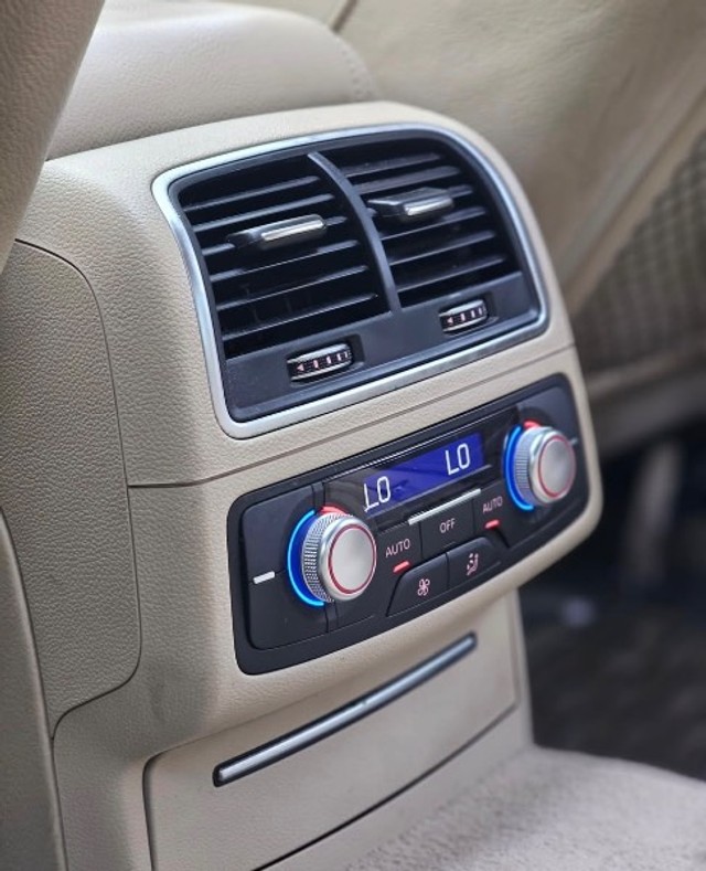 Second-hand 2015 Audi A6 2.0 TDI Premium Plus for sale in Belgaum-9