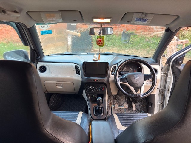 Second-hand 2024 Maruti Wagon R VXI CNG for sale in Greater Noida-6