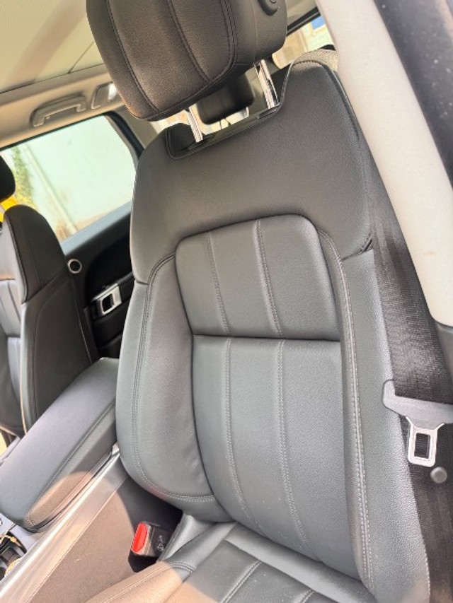 Second-hand 2022 Land Rover Range Rover Sport 3.0 Dynamic SE for sale in Cuttack-5