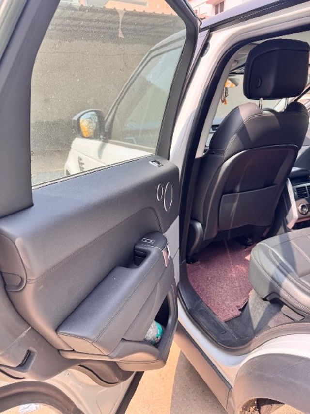 Second-hand 2022 Land Rover Range Rover Sport 3.0 Dynamic SE for sale in Cuttack-10