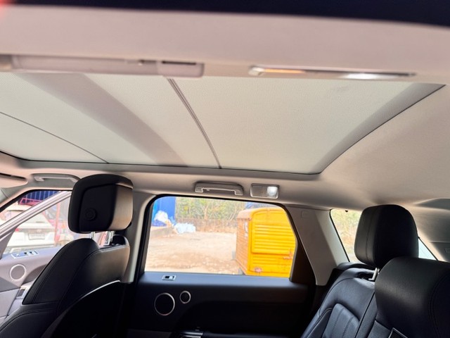 Second-hand 2022 Land Rover Range Rover Sport 3.0 Dynamic SE for sale in Cuttack-9