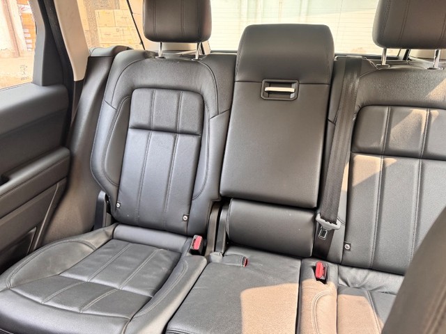 Second-hand 2022 Land Rover Range Rover Sport 3.0 Dynamic SE for sale in Cuttack-2