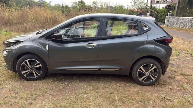 Second-hand 2024 Tata Altroz XZ Plus S CNG for sale in Karjat-2