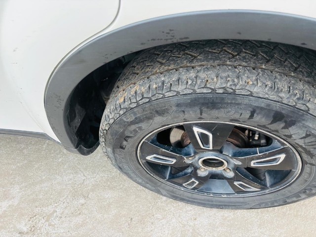 Second-hand 2016 Mahindra XUV500 W6 1.99 mHawk for sale in Gautam Buddha Nagar-3