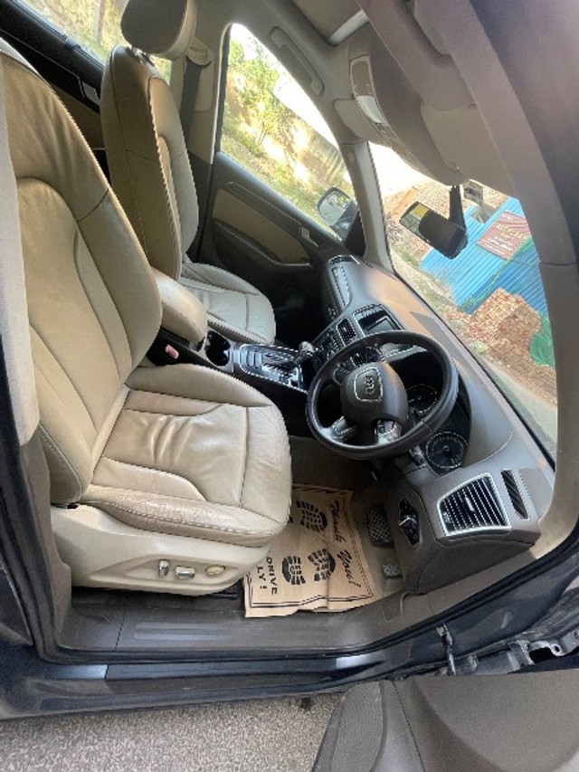 Second-hand 2015 Audi Q5 3.0 TDI Quattro Technology for sale in New Delhi-3