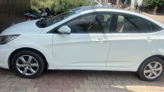 Second-hand 2011 Hyundai Verna 1.6 VTVT for sale in Hapur-3