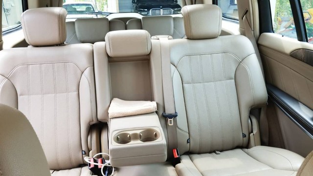 Second-hand 2014 Mercedes-Benz GL-Class 350 CDI Blue Efficiency for sale in Ahmedabad-2