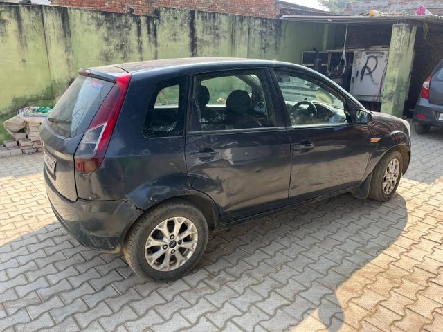 Second-hand 2013 Ford Figo Diesel EXI for sale in Amroha-4