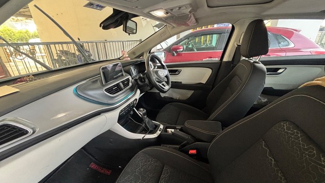 Tata Altroz XZ Plus S Diesel Second-hand 2024 Tata Altroz XZ Plus S Diesel for sale in Kelambakkam-2