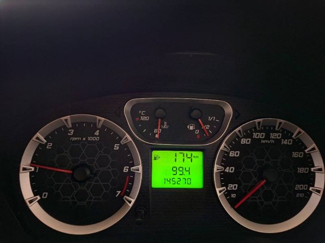 Second-hand 2013 Ford Fiesta Classic 1.6 Duratec Titanium for sale in Thiruvananthapuram-7