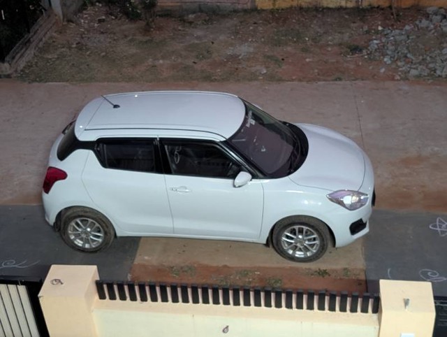 Second-hand 2018 Maruti Swift ZXI for sale in East Godavari