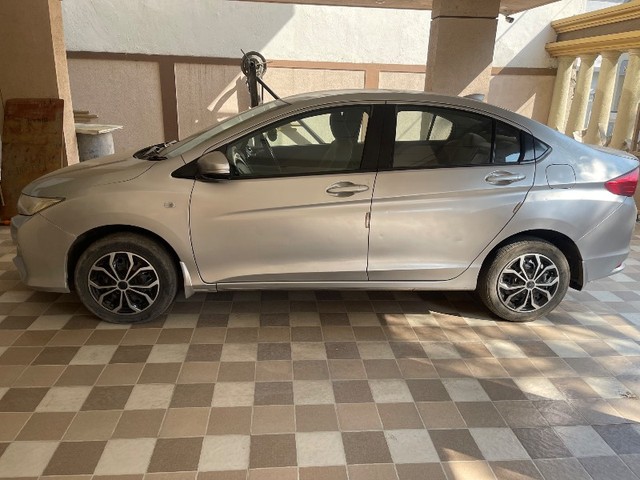Second-hand 2015 Honda City i VTEC SV for sale in Rajkot-2